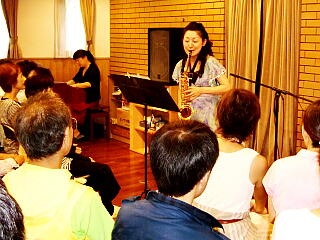 ���삳��̃e�i�[�T�b�N�X�ɍ��킹�Ď蔏�q����F����̎ʐ^