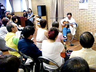 �A���g�j�I�Éꂳ��̃M�^�[�M���̎ʐ^