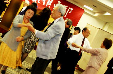 ���C�搶�Ƃ̃_���X�̎ʐ^�Q